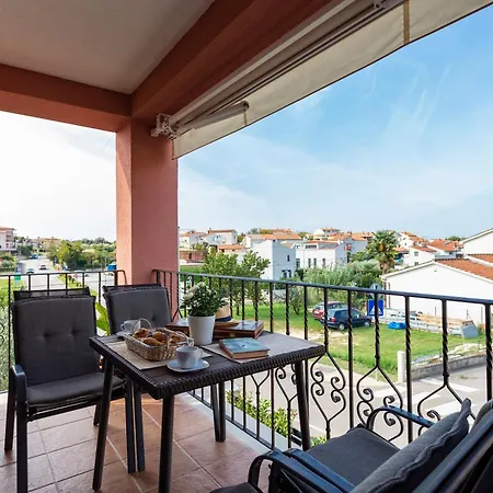 Schoene Nr1 Apartment Funtana